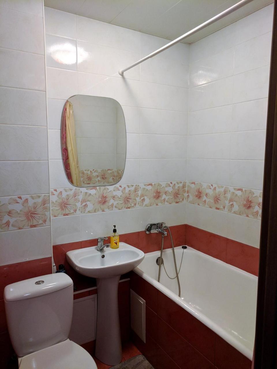 Dream Town Apartment Kiev Buitenkant foto