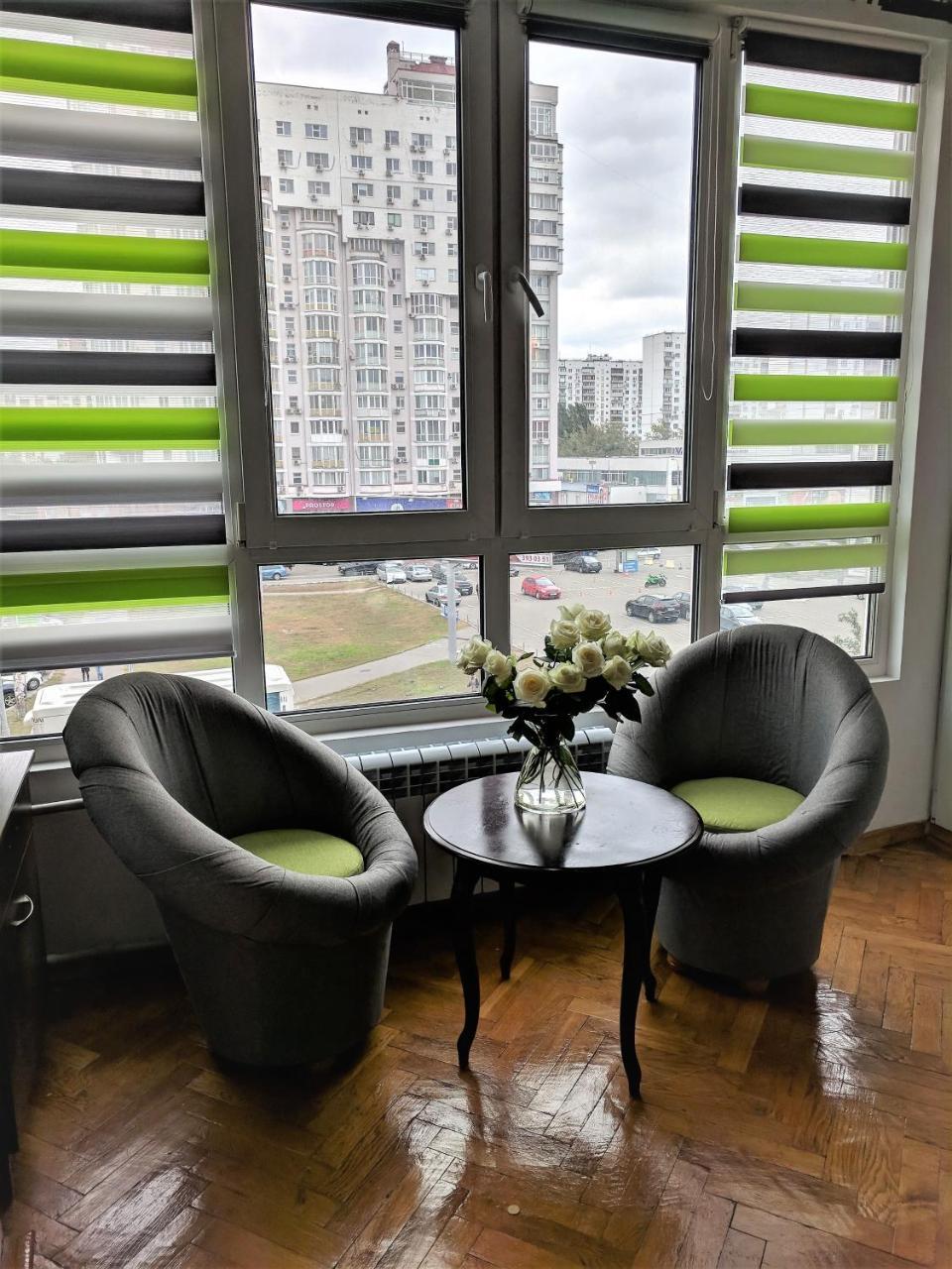 Dream Town Apartment Kiev Buitenkant foto